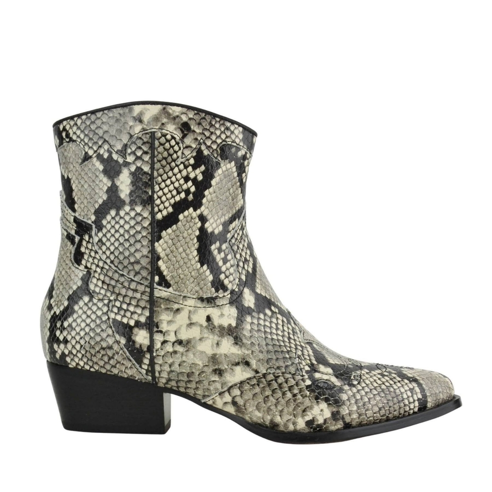 NIB python print boots - Picture 3 of 4